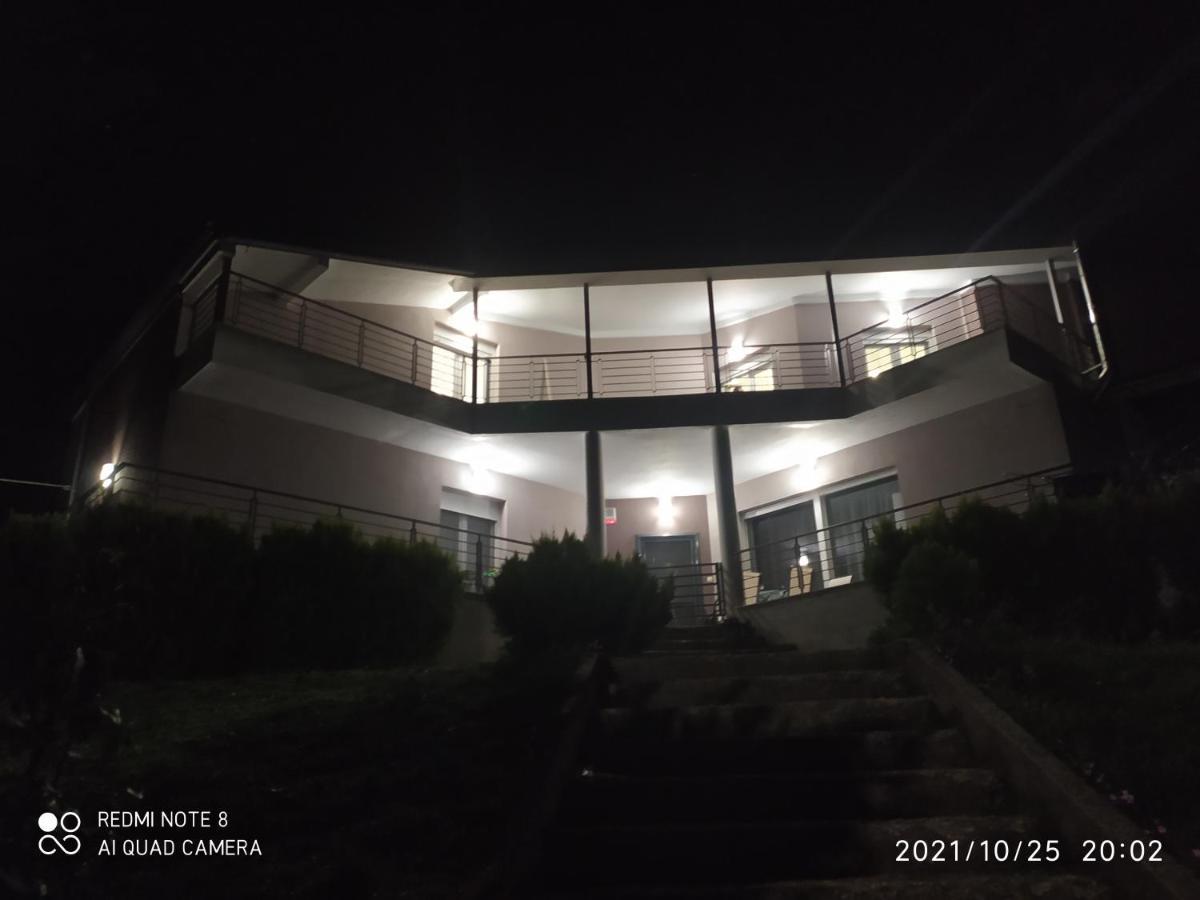 V&L Sunset Villa Ioannina Ngoại thất bức ảnh